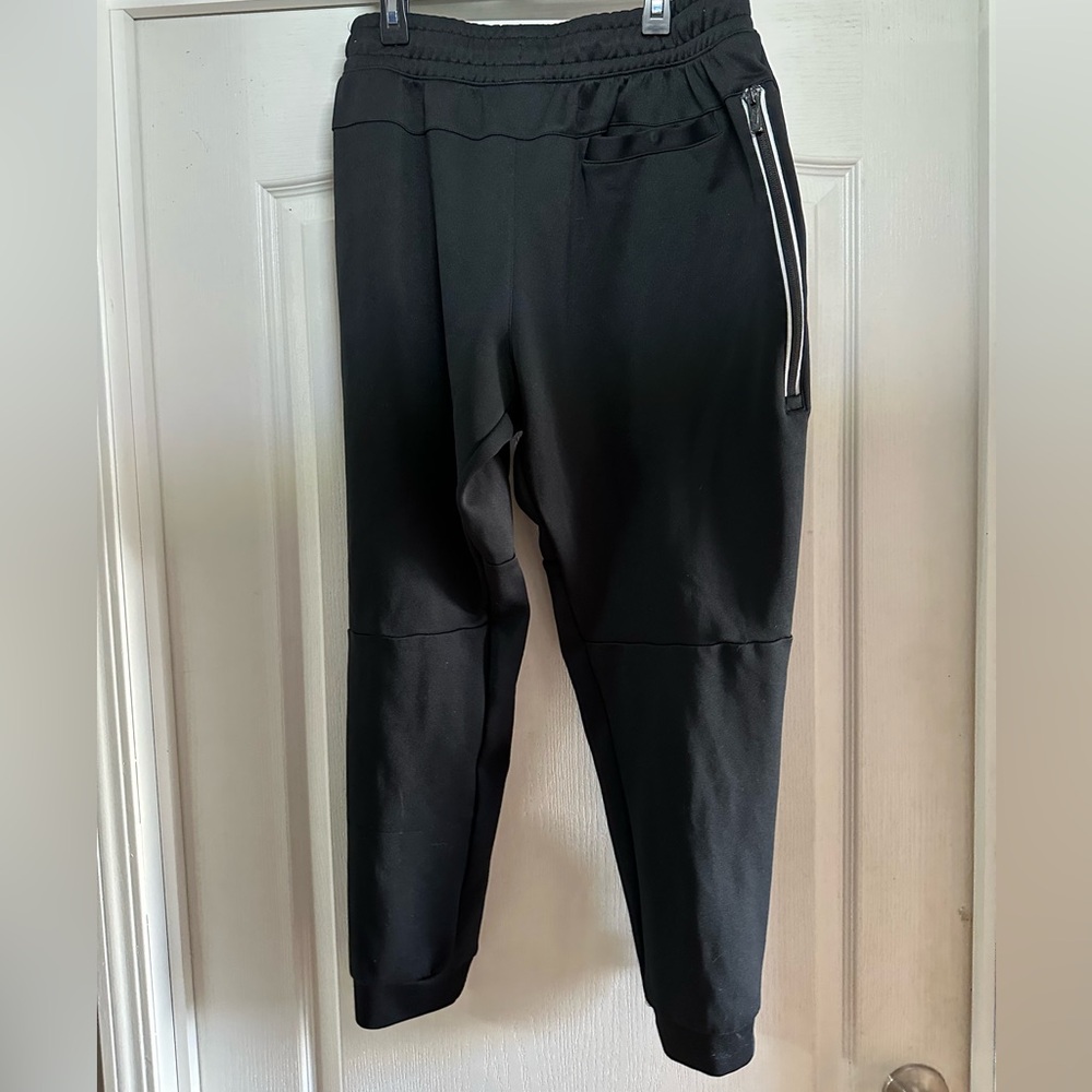 Nike Tribute Black Athletic Joggers Size XL - Picture 2 of 4